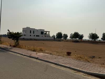 1000 Sq Yd Plot For Sale Precinct-33, Bahria Town Karachi Near Shopping Gallery & Rafi Cricket Stadium | Ready-to-Construct | Prime Location for Future Investment.