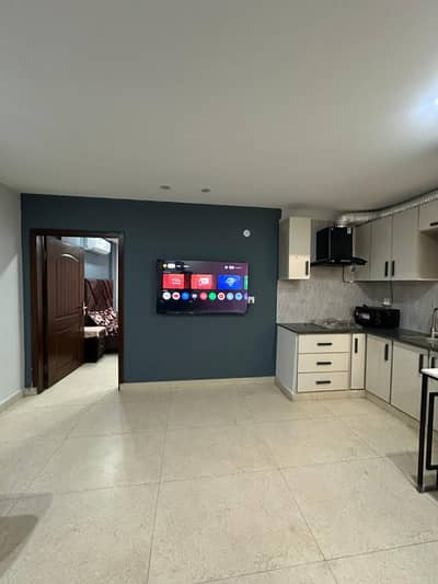 1 bed luxury apartments for rent on daily basis in bahria town lahore