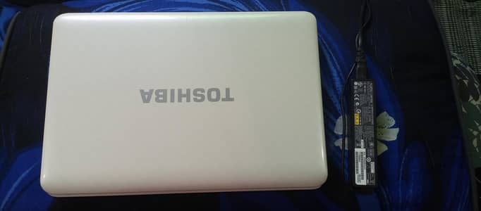 TOSHIBA L740 CORE I5 2nd Gen LUSH CONDITION