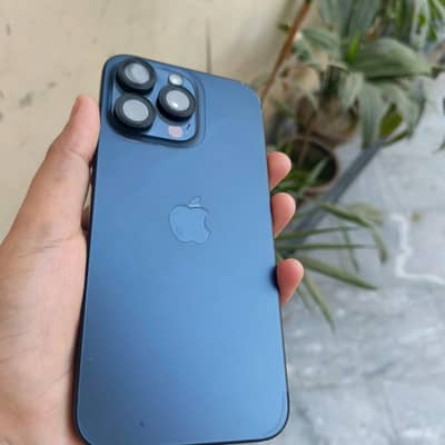 All okay set With Original charger and box Factory unlock hy