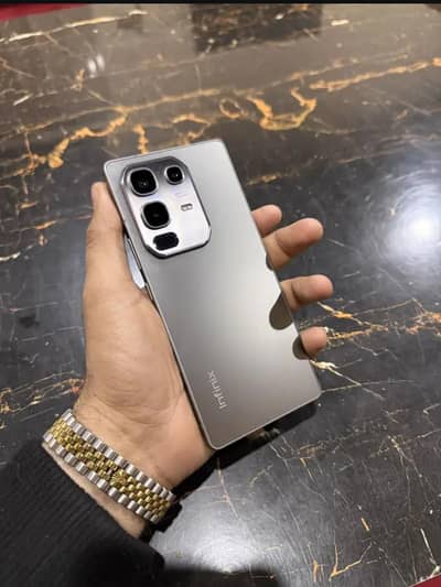 Infinix note 50. . 8 Month warranty. . Full box With wireless charger