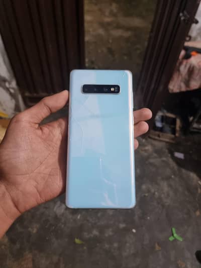 SAMSUNG S10 PLUS