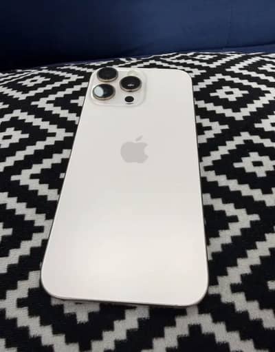 I phone 16pro max JV