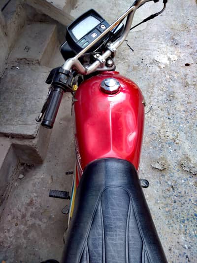 Fuel Tank CD70 . My number 03286157823