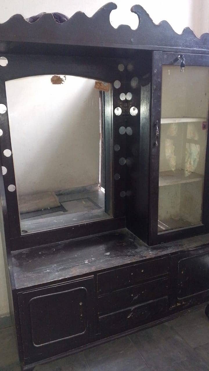 Dressing table/ vanity table 0