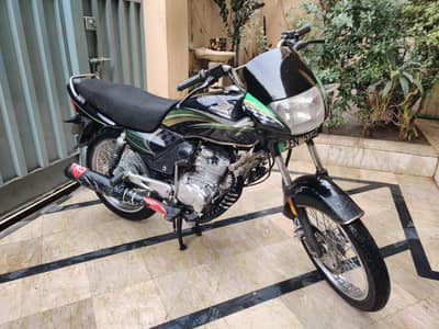 Honda CG 125 Deluxe 2014