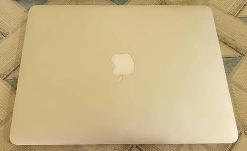 MacBook Pro 2015 | 9/10 Condition