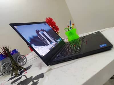 Lenovo i5 8th 2Gb AMD  (03256785678)