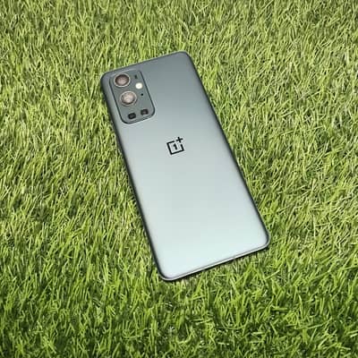 OnePlus 9 pro green color 8gb 256gb available for sale.