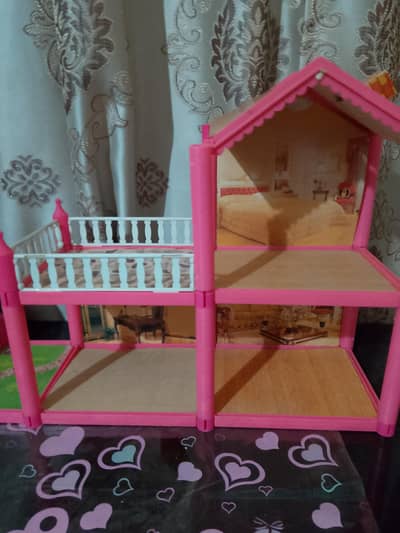 2 doll house and  kitchen  set with doll  and dresses