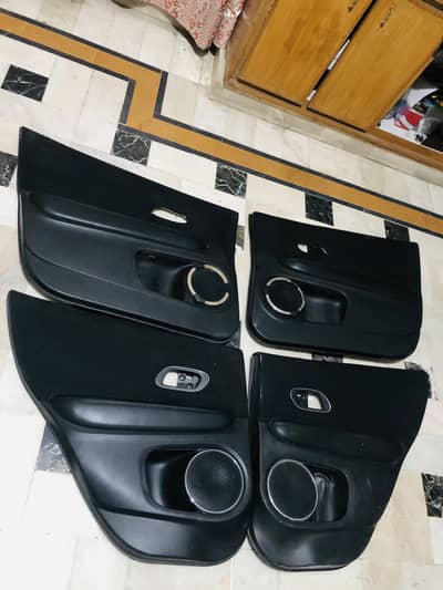 Honda vezal door pads in good condition