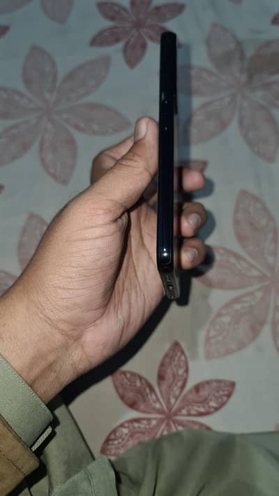 Samsung S22 Dual Sim  PTA Official Approved with box for sale.