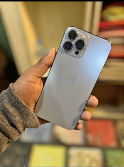 13 pro max fu 10/10 -health 96 - 2month sim time