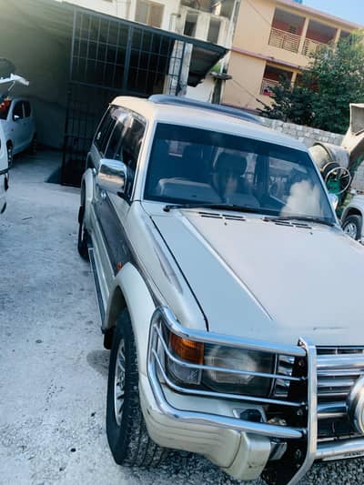 Mitsubishi pajero 2800 inter cooler 1993 read aad plz