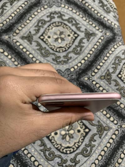 IPhone 7 plus non pta 128gb storage