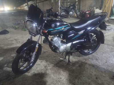 Yamaha dx 2022 model v. good coundation