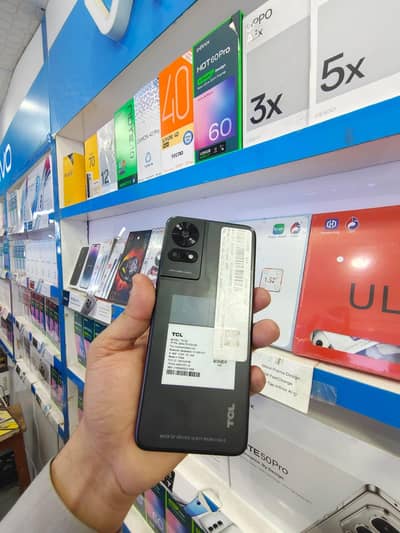 TCL 50 Le new fresh piece