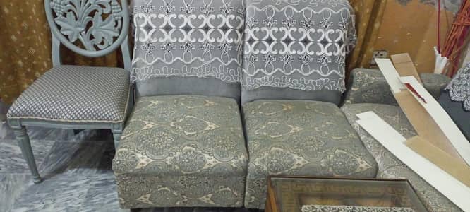 urgent sale sofa set