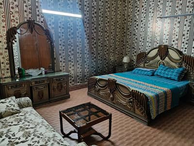 1 Kanal Semi-Commercial House with Car Parking for Sale on 60 Ft Road in Faisal Town Lahore