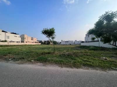 PLOT # Z-1016 RESIDENTIAL PLOT LOCATED IN THE BEST BLOCK OF DHA LAHORE.