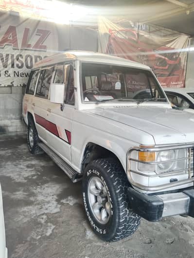 Mitsubishi pajero