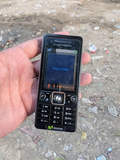 Sony Ericsson antique model available with charger good condition