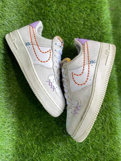 NIKE SNEAKERS OR JORDAN