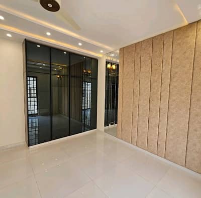 Own A House In 5 Marla Lahore