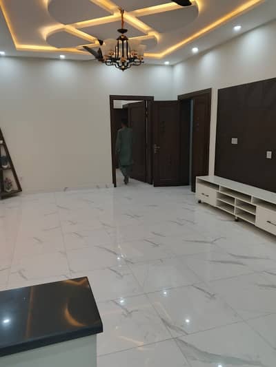 For Rent Abubkar Blok 7 Marla Upper Portion Brand New Designer Portion Proper 3 Bedroom Attach Washroom