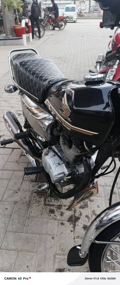 HONDA CG125 SPECIAL EDITION OUTCLASSED CONDITION