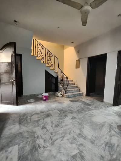 HOUSE FOR SALE SECTOR E 11 SIZE 6 MARLA GOOD LOCATION