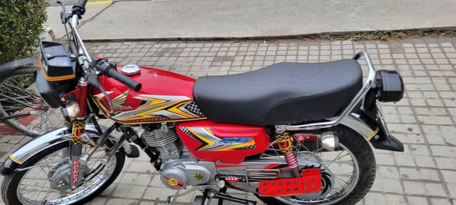 2025 model full final price 2lac se Kam Waly rabta na karen