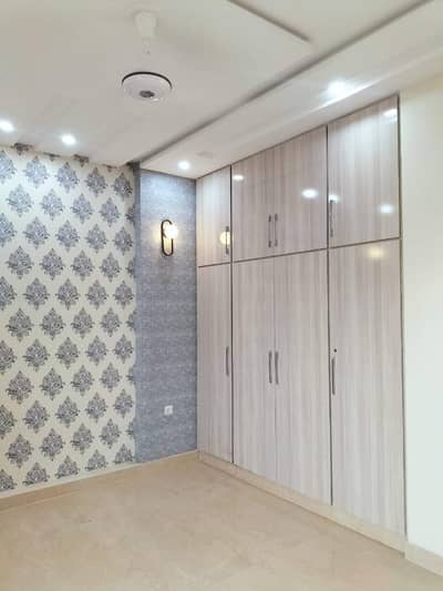 5 Marla Like New Upper Portion In Jinnah Block Bahria Town