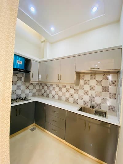 5 Marla Like New Upper Portion In Jinnah Block Bahria Town