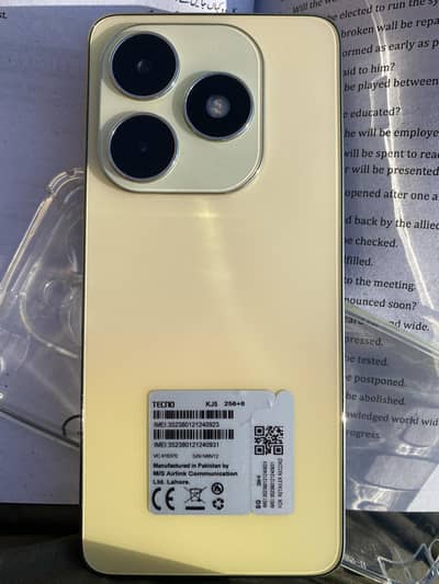 8/256gb, Sirf camera ka pass Thora SA shade ha last pic ma dekh la