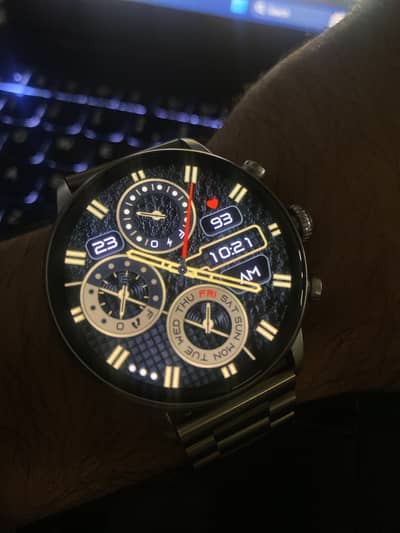 Zero Royale HD Amoled display ZEON Processor Always on display option