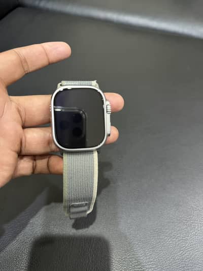 Apple Watch ultra2 condition 10/10