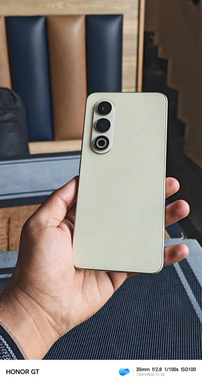 iTEL S25 128GB in-Display Finger