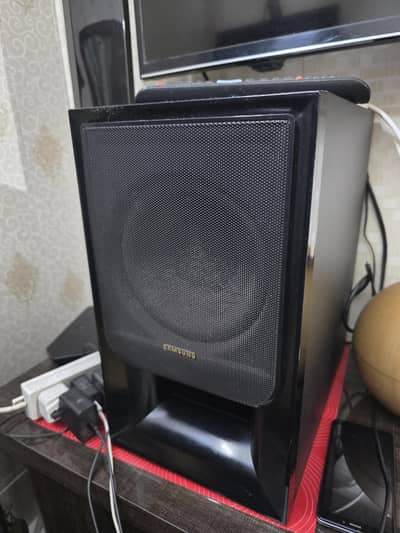 samsung sound system with 2 speakers