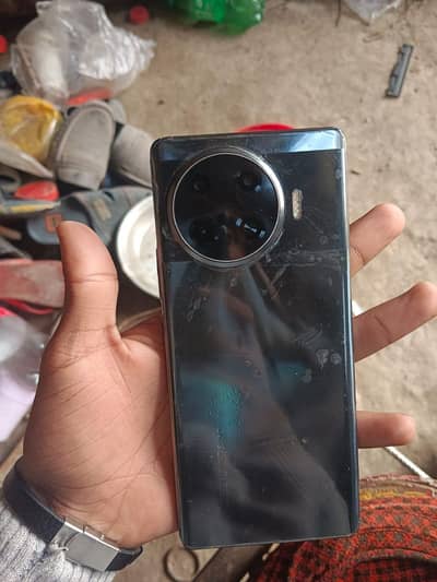 all ok hai box charger koi masla nai hai  no open repair