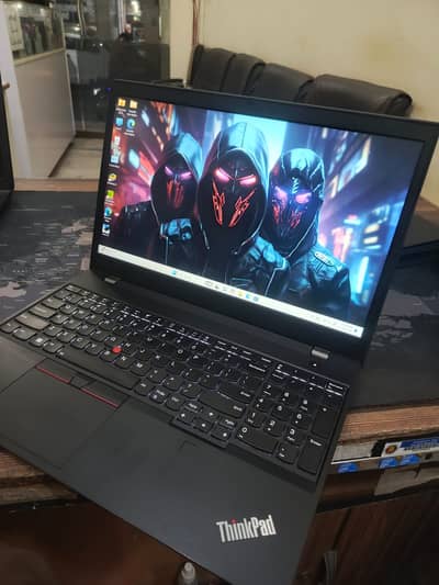 Lenovo P15v Gen 3 Ryzen 5 6650H 16GB DDR5 Ram 4GB Nvidia 8GB AMD