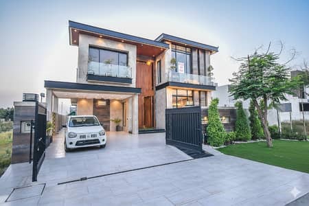 1 Kanal Modern Design 5 Beds, Lucrative Price House For Sale in DHA Phase 7