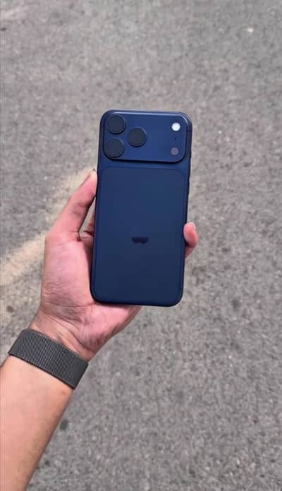 iphone 17pro max 256gb bypaaa