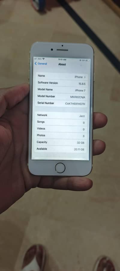 32gb iphon 7 gold color pta Approved