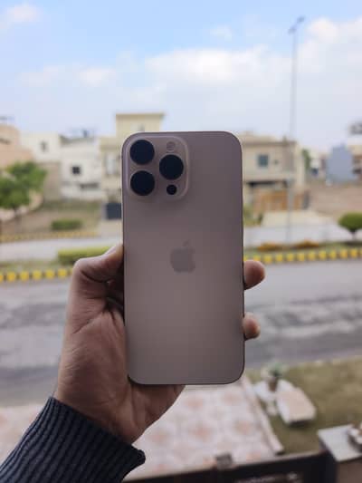 iPhone 16 Pro Max - 256GB - Desert Titanium - 100% Battery