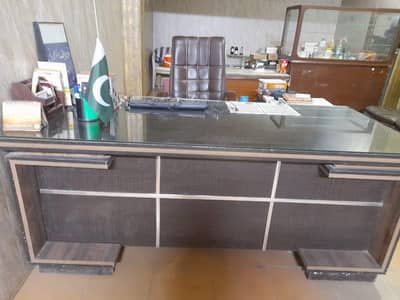 Big Office Table with Glass