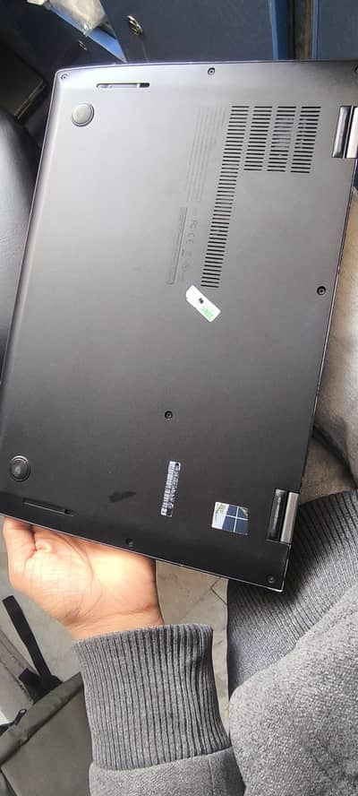 CARVBON X1  i5.6th generation