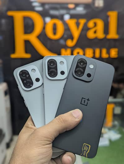 Oneplus 13t 12/256 system non active paperkits available