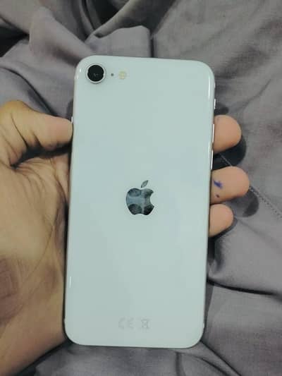 iPhone se 2020 White colour for sale