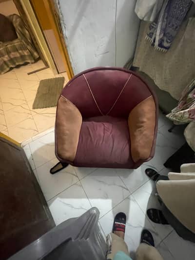 Sofa used ma jis ny be lana ha urgent ha rabta karo